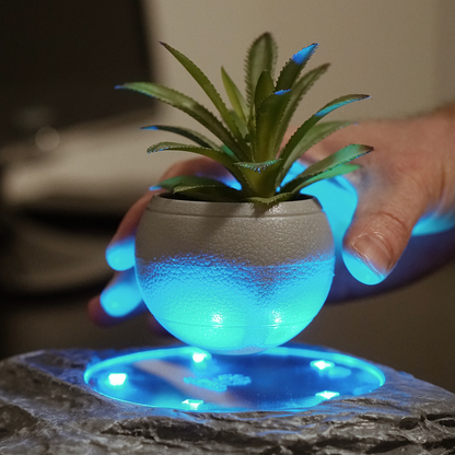 Levitating Plant Pot: Rock
